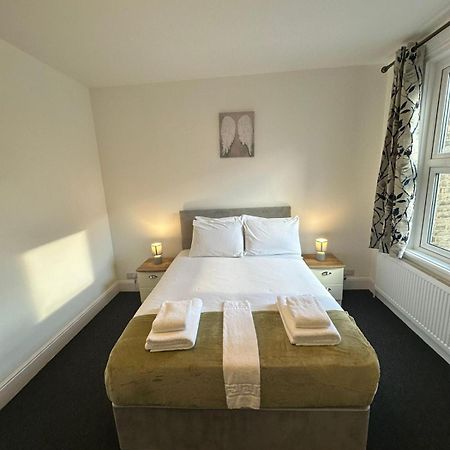 Cambridge Central Rooms - Tas Accommodations Zewnętrze zdjęcie