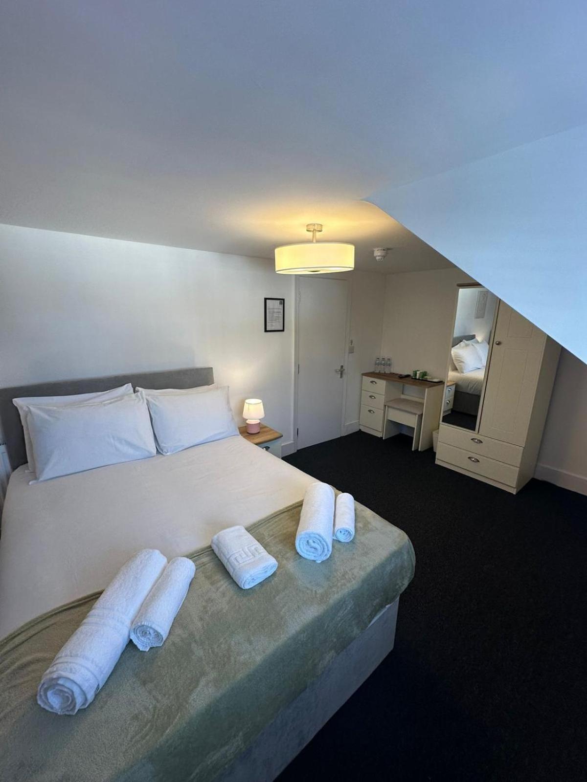 Cambridge Central Rooms - Tas Accommodations Zewnętrze zdjęcie