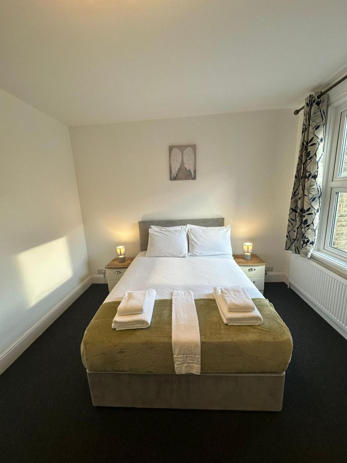 Cambridge Central Rooms - Tas Accommodations Zewnętrze zdjęcie