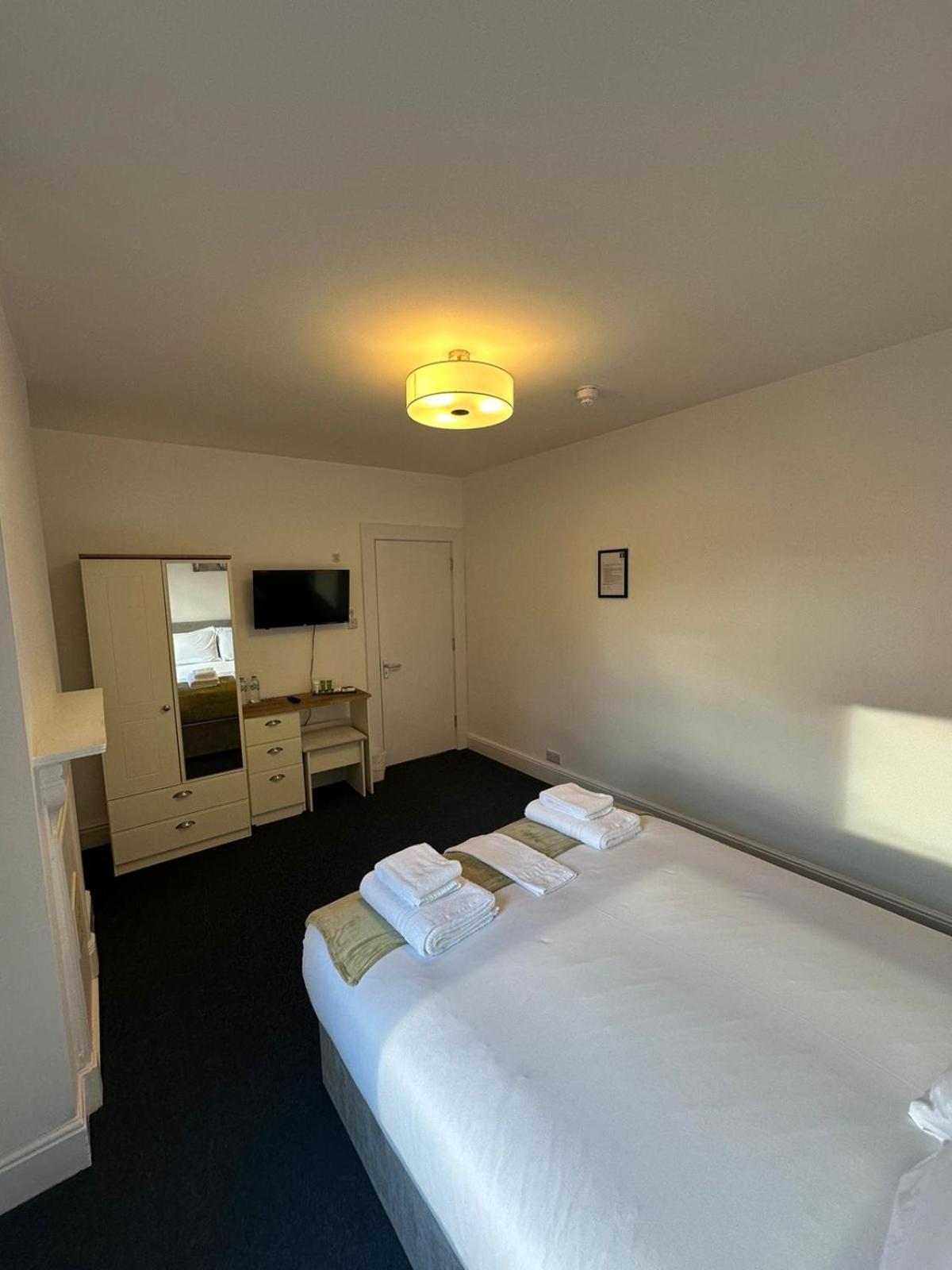 Cambridge Central Rooms - Tas Accommodations Zewnętrze zdjęcie