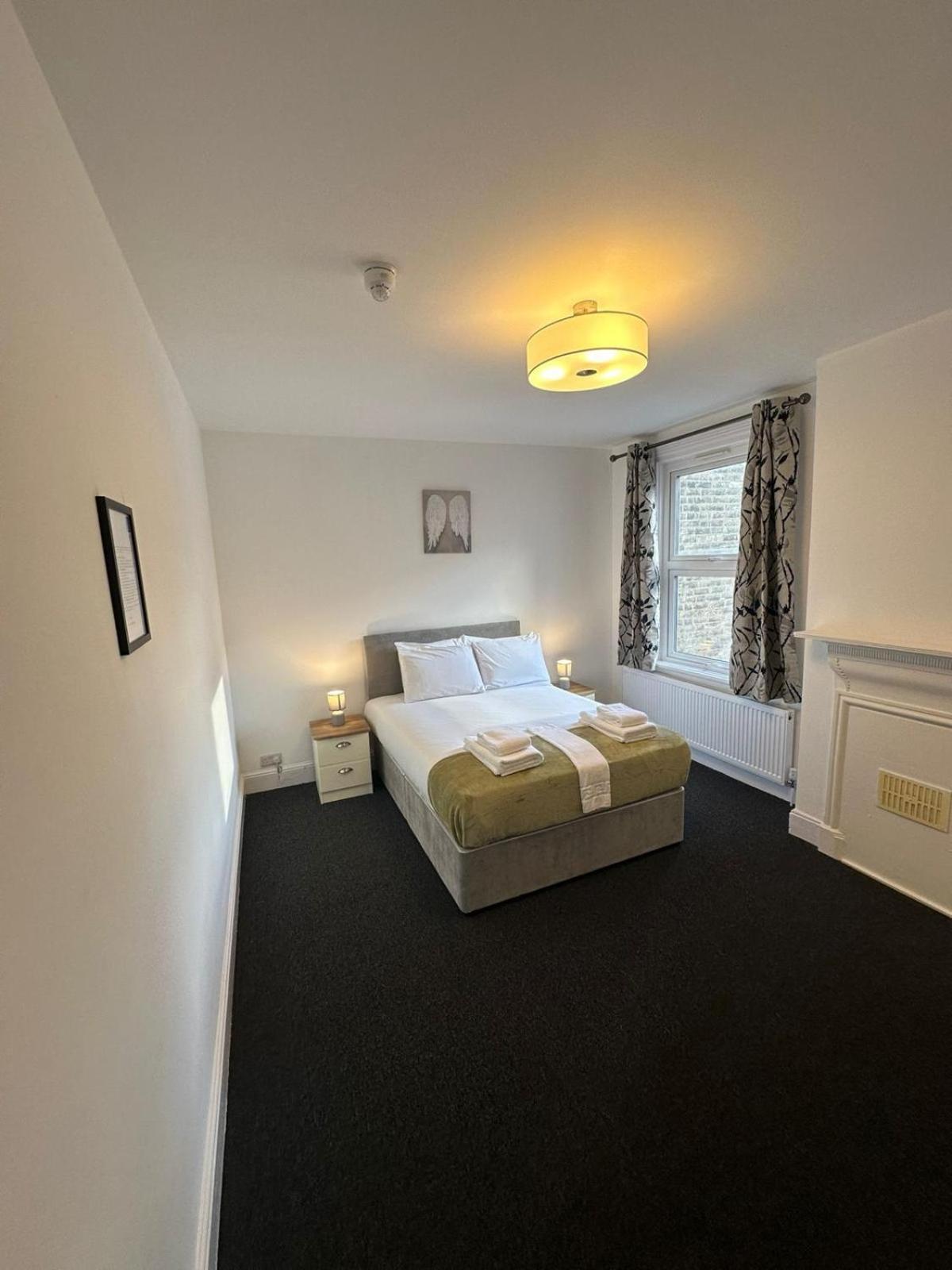 Cambridge Central Rooms - Tas Accommodations Zewnętrze zdjęcie