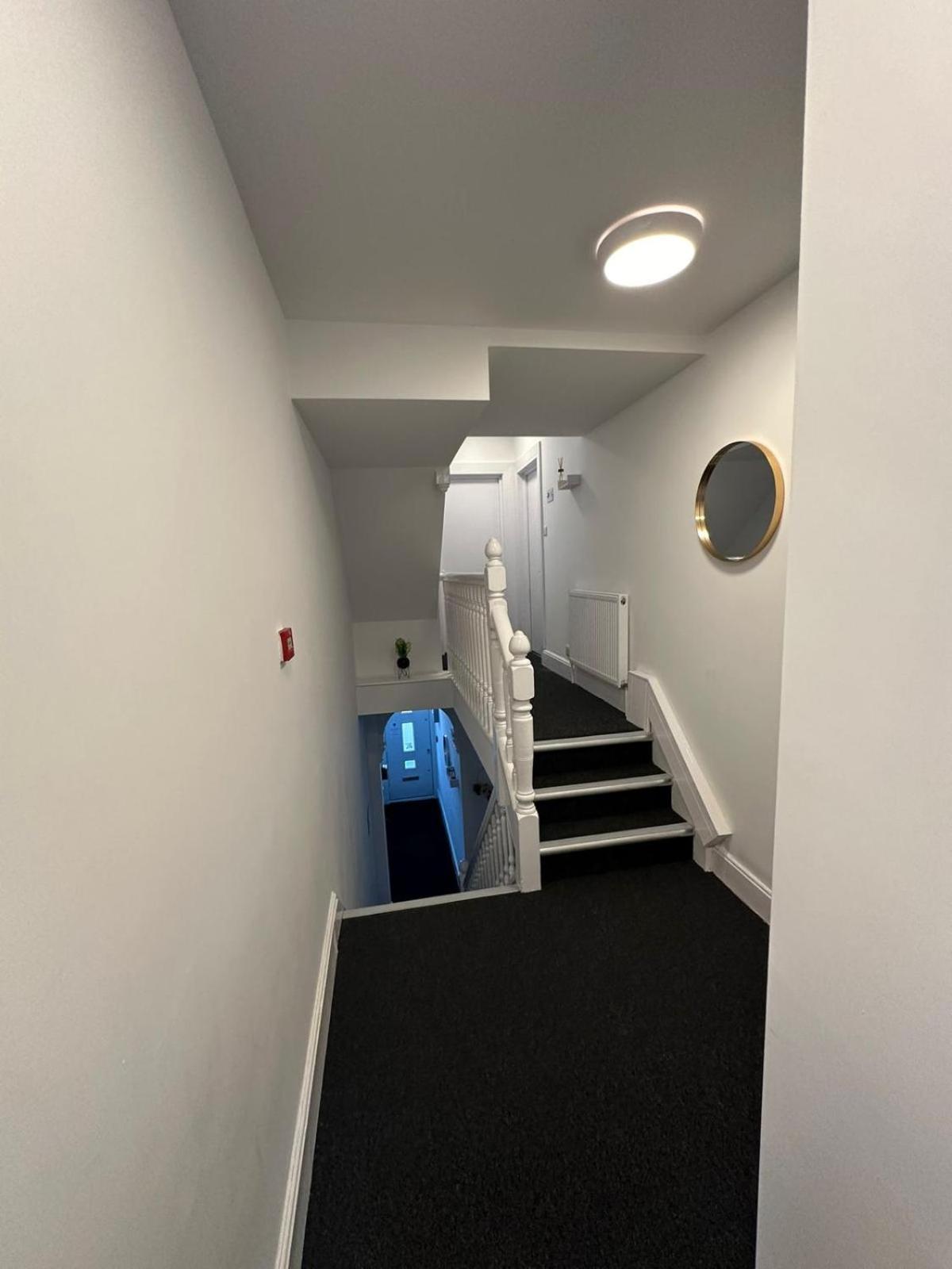 Cambridge Central Rooms - Tas Accommodations Zewnętrze zdjęcie