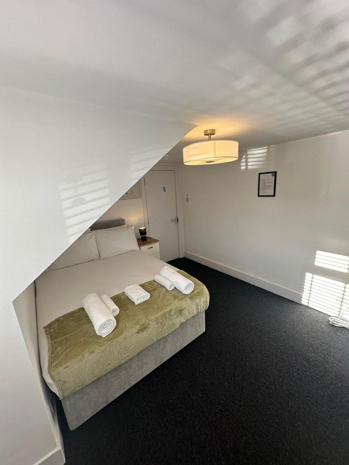 Cambridge Central Rooms - Tas Accommodations Zewnętrze zdjęcie