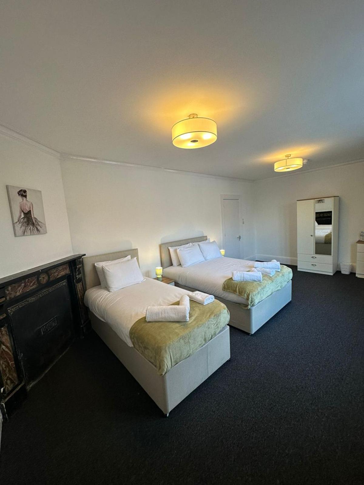 Cambridge Central Rooms - Tas Accommodations Zewnętrze zdjęcie