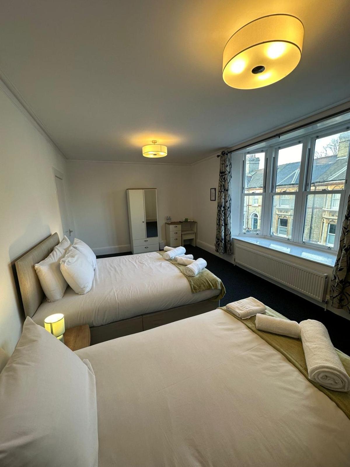 Cambridge Central Rooms - Tas Accommodations Zewnętrze zdjęcie